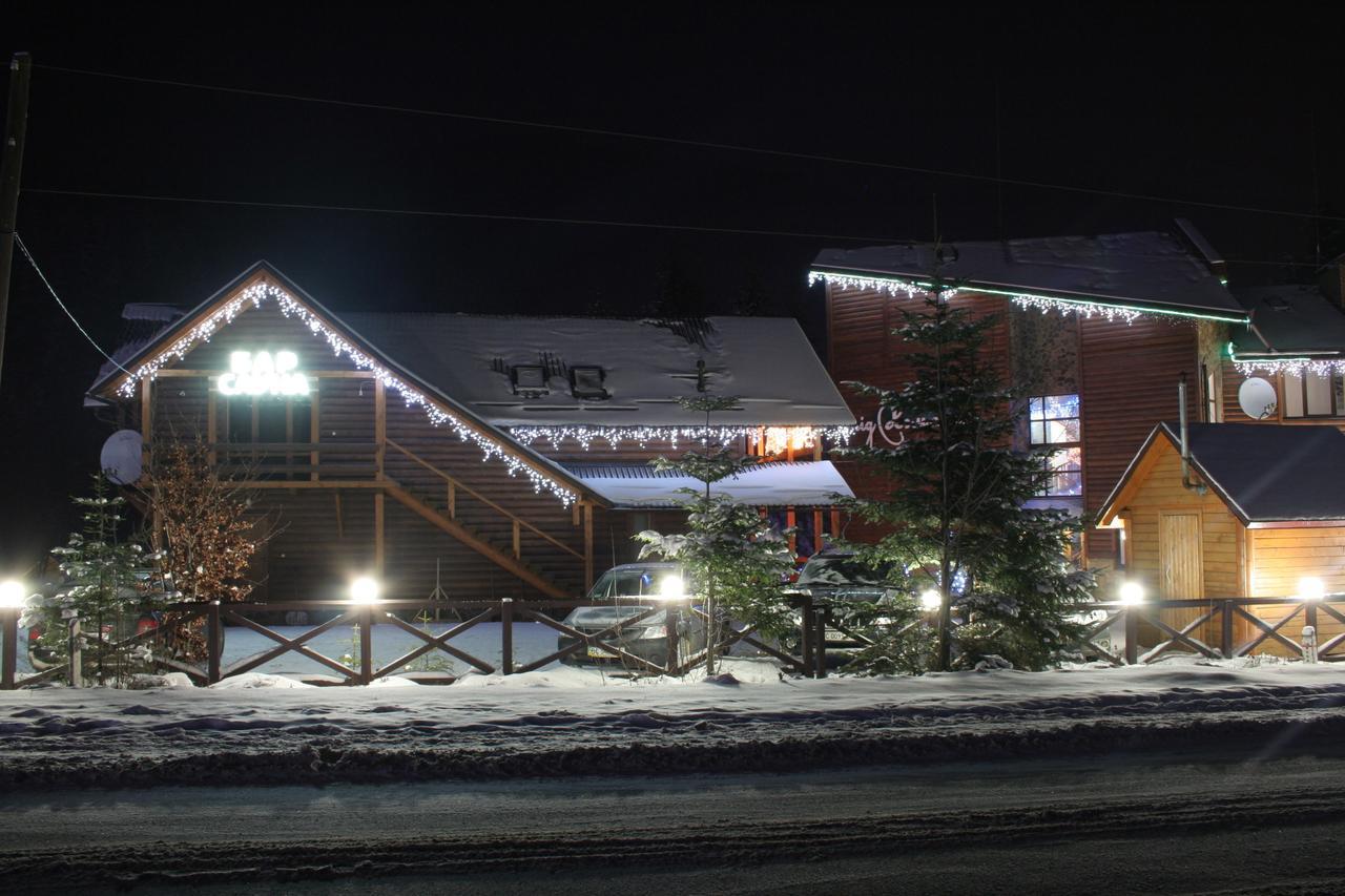 Hotel Pid Khomiakom Tatariv Esterno foto
