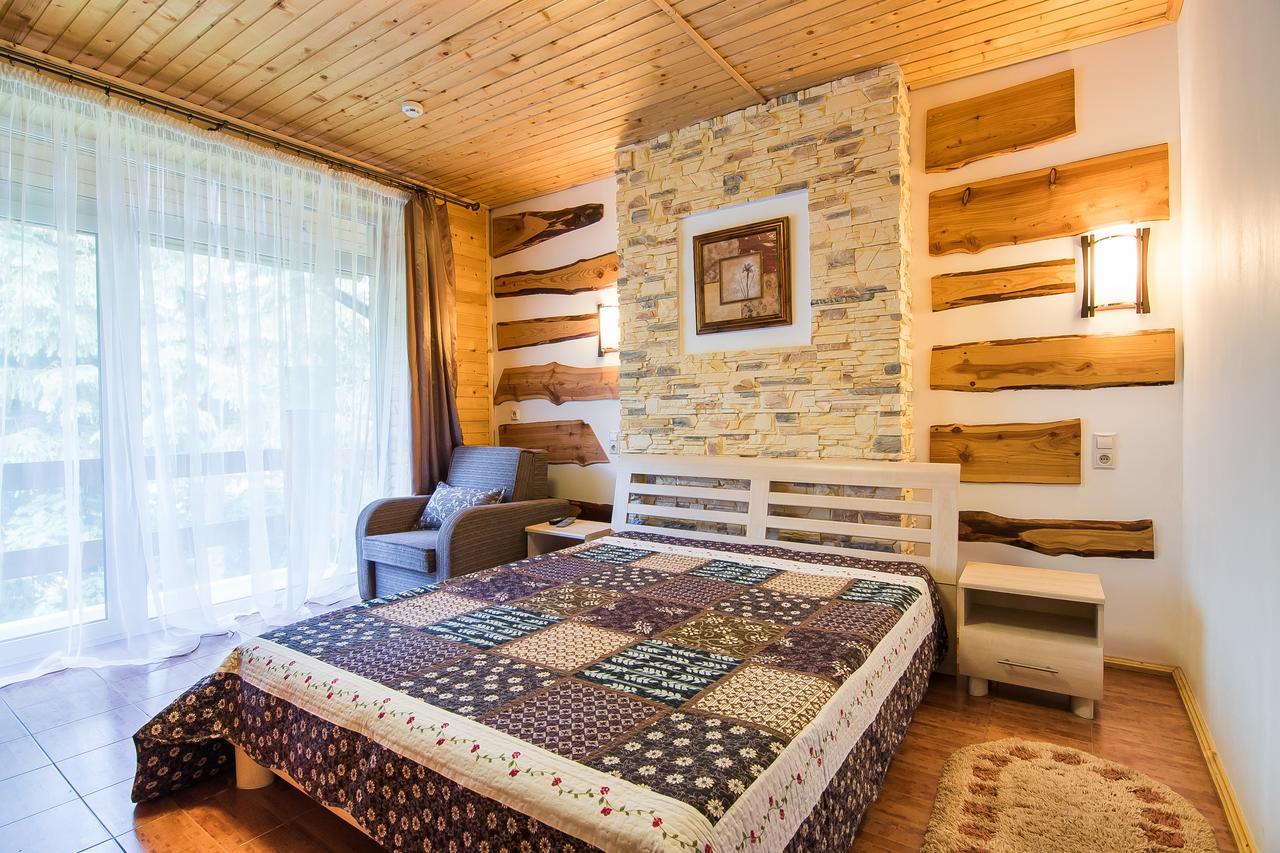 Hotel Pid Khomiakom Tatariv Esterno foto
