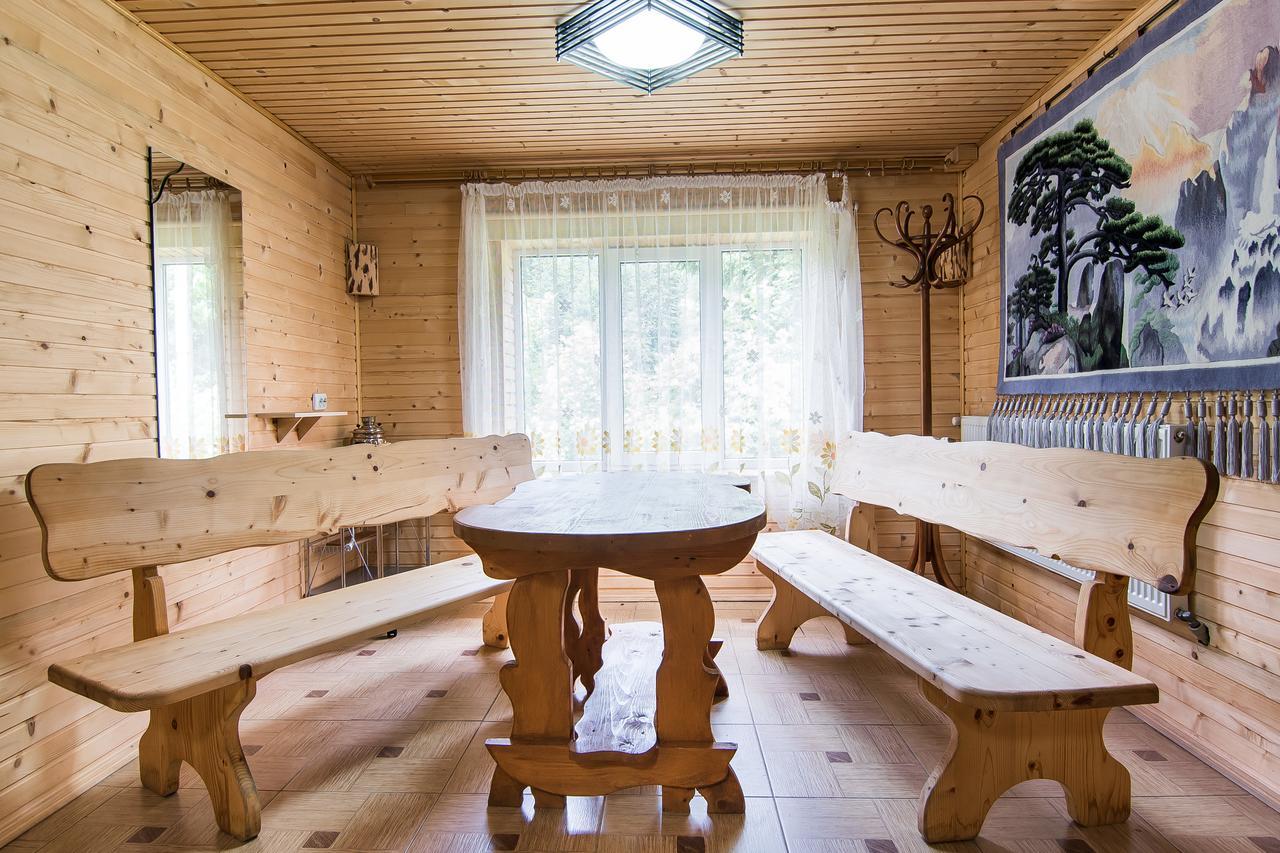 Hotel Pid Khomiakom Tatariv Esterno foto