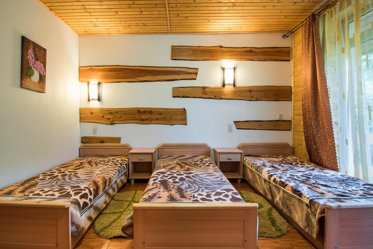 Hotel Pid Khomiakom Tatariv Esterno foto